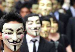 5 500 twitter accounts linked to isis taken down claims anonymous