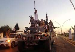 thousands hostages flee islamic state s hold in iraq