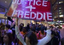 baltimore police submit report on black man s death