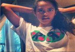 barack obama s daughter s picture stirs social media