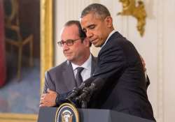 barack obama francois hollande vow to escalate airstrikes against isis