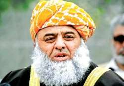 shocker from pakistan women wearing jeans to blame for earthquakes says fazlur rehman