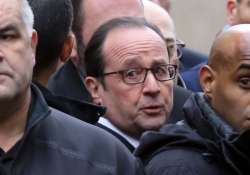 president hollande declares jan 8 mourning day in france