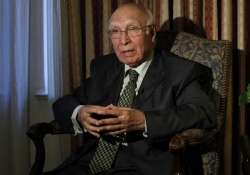 pakistan will not start talks with india without kashmir sartaj aziz