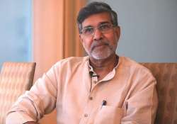 kailash satyarthi gets harvard humanitarian of the year award