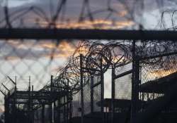 un human rights chief welcomes obama s plan to close guantanamo