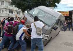 mexico violent protests hit acapulco s tourism