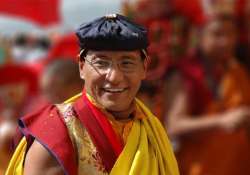 nepal earthquake buddhist leader to rope in hollywood celebrities to raise funds