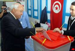 islamists claim lead in landmark tunisia vote