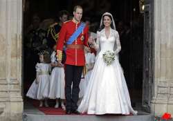 kate triumphs in fairytale sarah burton dress