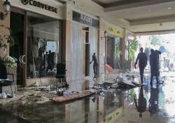 keny mall attack cctv footage show 4 mall attackers says official