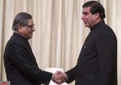 krishna calls on pak prime minister