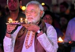 narendra modi to perform half an hour prayer at pashupatinath temple