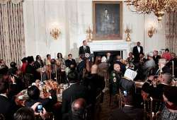 obama thanks muslims for service at ramadan dinner