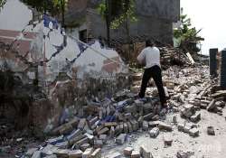 over 2 000 aftershocks rattle china