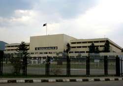 pak parliament turns into boxing ring