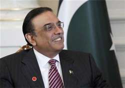 pak president asif ali zardari stops release of bhutto assassination report