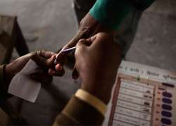 pak other saarc nations to emulate india s poll practices