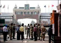 pakistan frees 151 indian prisoners