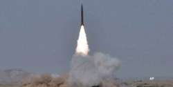 pakistan test fires nuclear capable missile