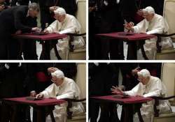 pope hits 1 million mark as he tweets dear friends