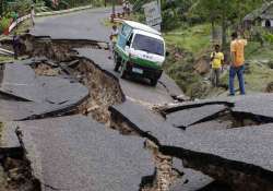 powerful earthquake jolts mexico