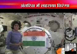 sunita williams hoists indian flag in space