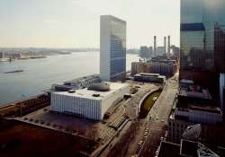 superstorm sandy causes major damage to un complex