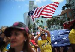 us immigration reform bill clears key senate hurdle