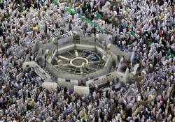 virus fears hit haj pilgrim flow in mecca