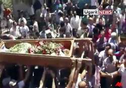 10 killed as thousands march in syria after friday ramzan prayers