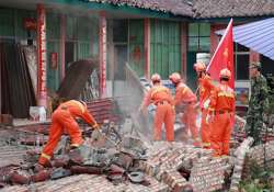 64 killed over 150 injured in china quake