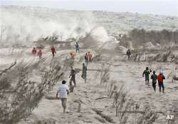 16 killed in indonesia volcano eruption