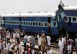 35 injured in train mishap