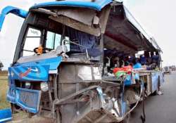 14 killed 23 injured as bus rams into truck