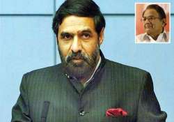 anand sharma says chidambaram shouldn t be targeted