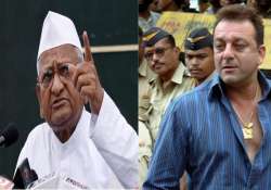 anna hazare not in favour of pardoning sanjay dutt