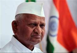 anna hazare praises narendra modi nitish