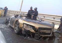 audi r8 car catches fire in mumbai