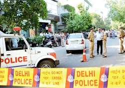 cash van driver flees with rs.54 lakh in delhi