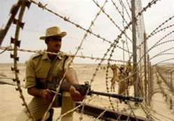 chinese national trying to enter pakistan on cycle held at munabao border