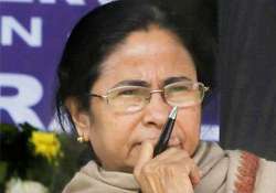 congress colluding with left says mamata