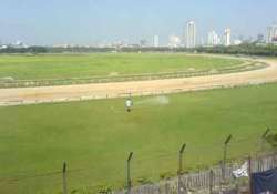 convert mahalaxmi racecourse into a public garden