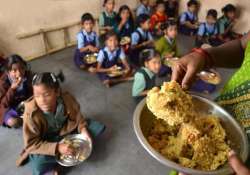 court issues notice to centre on mid day meals