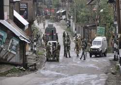 curfew continues in shopian