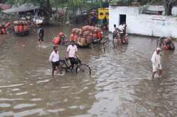 cyclonic storm may cross tn ap coast tomorrow