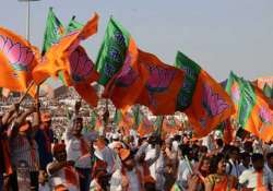 delhi bjp draws up 7 point questionnaire for greater connect