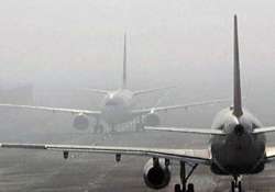 dense fog hits igi airport over 100 flights affected