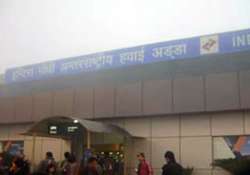 dense fog hits operations at indira gandhi airport