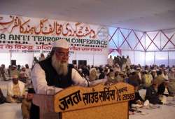 deoband ulema ask govt to raise veil ban issue with france